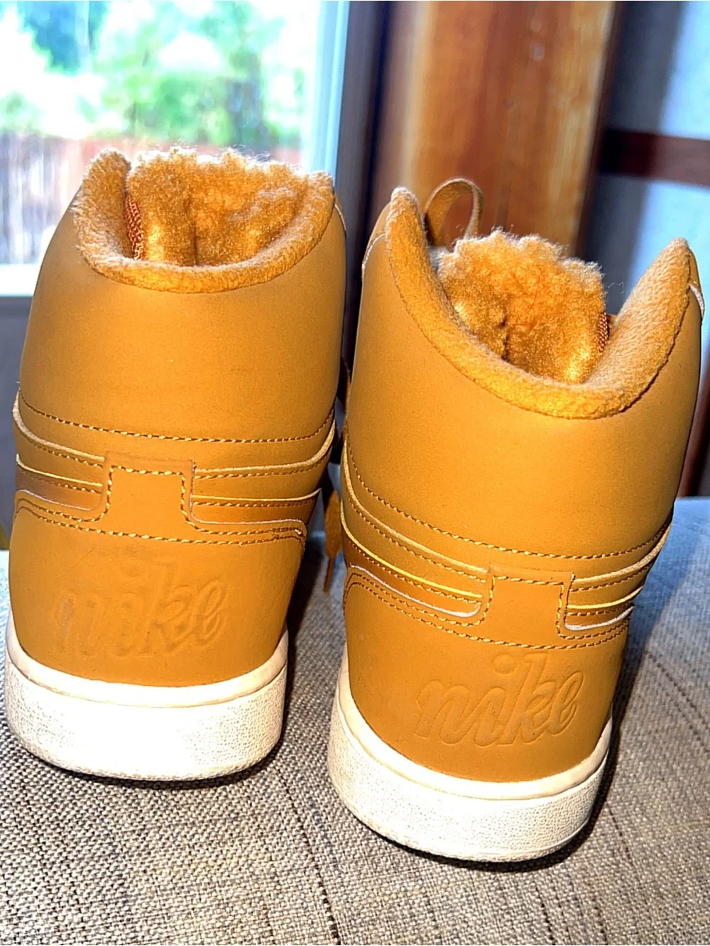 Nike Air Force 1 High Wheat/Flax – Talla 8